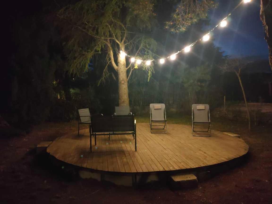 Appartement Avec Grand Jardin Et Parking, Uzès מראה חיצוני תמונה